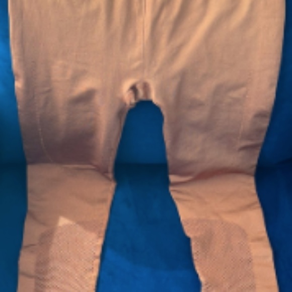 (NWOT) JoyLab Tawny Umber Women’s 7/8 Length Ribbed Leggings - Picture 2 of 5